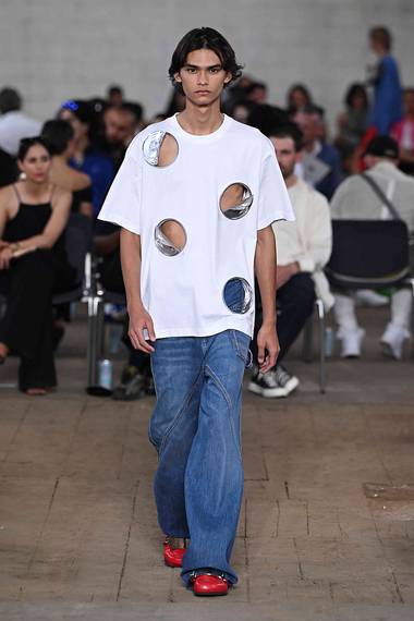 No image