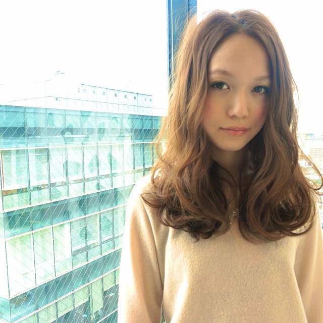 髪型 30代 女性 ロング 面長